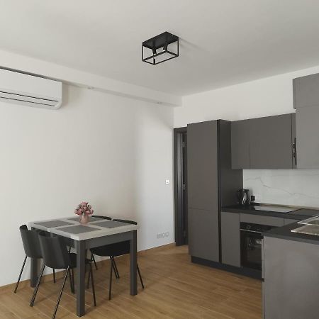 Coral Reef Apartments 세인트폴스베이 외부 사진