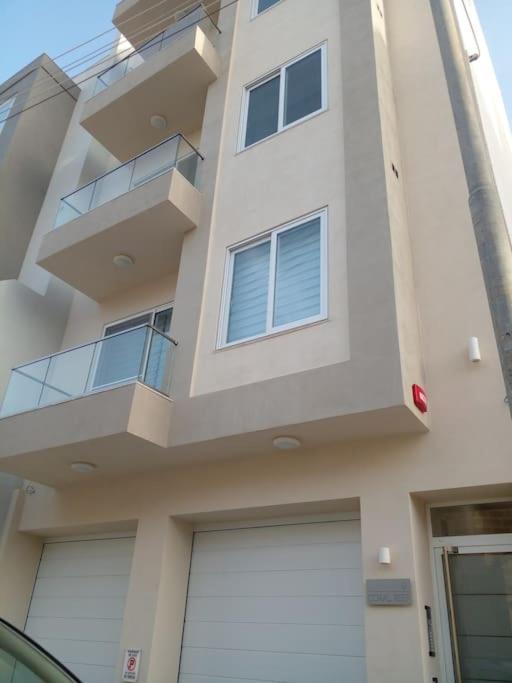 Coral Reef Apartments 세인트폴스베이 외부 사진
