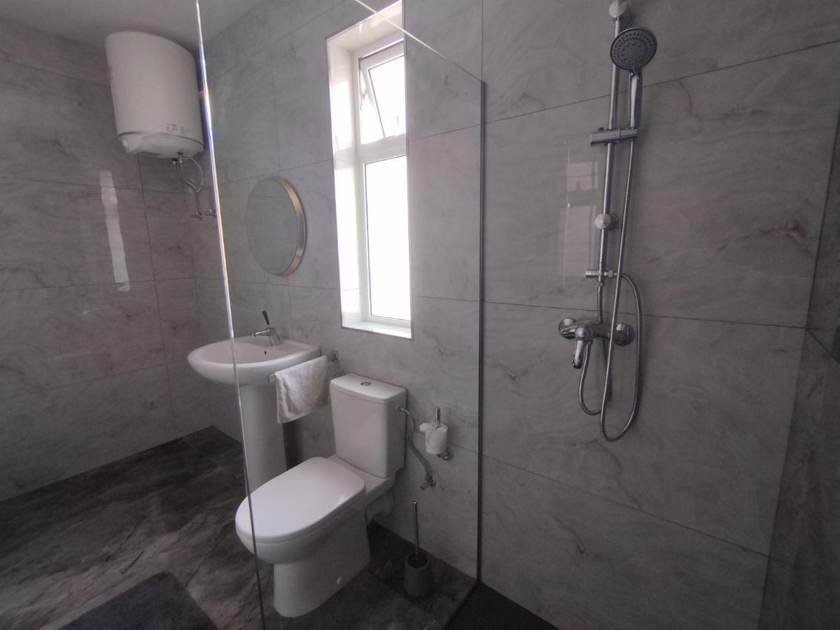 Coral Reef Apartments 세인트폴스베이 외부 사진