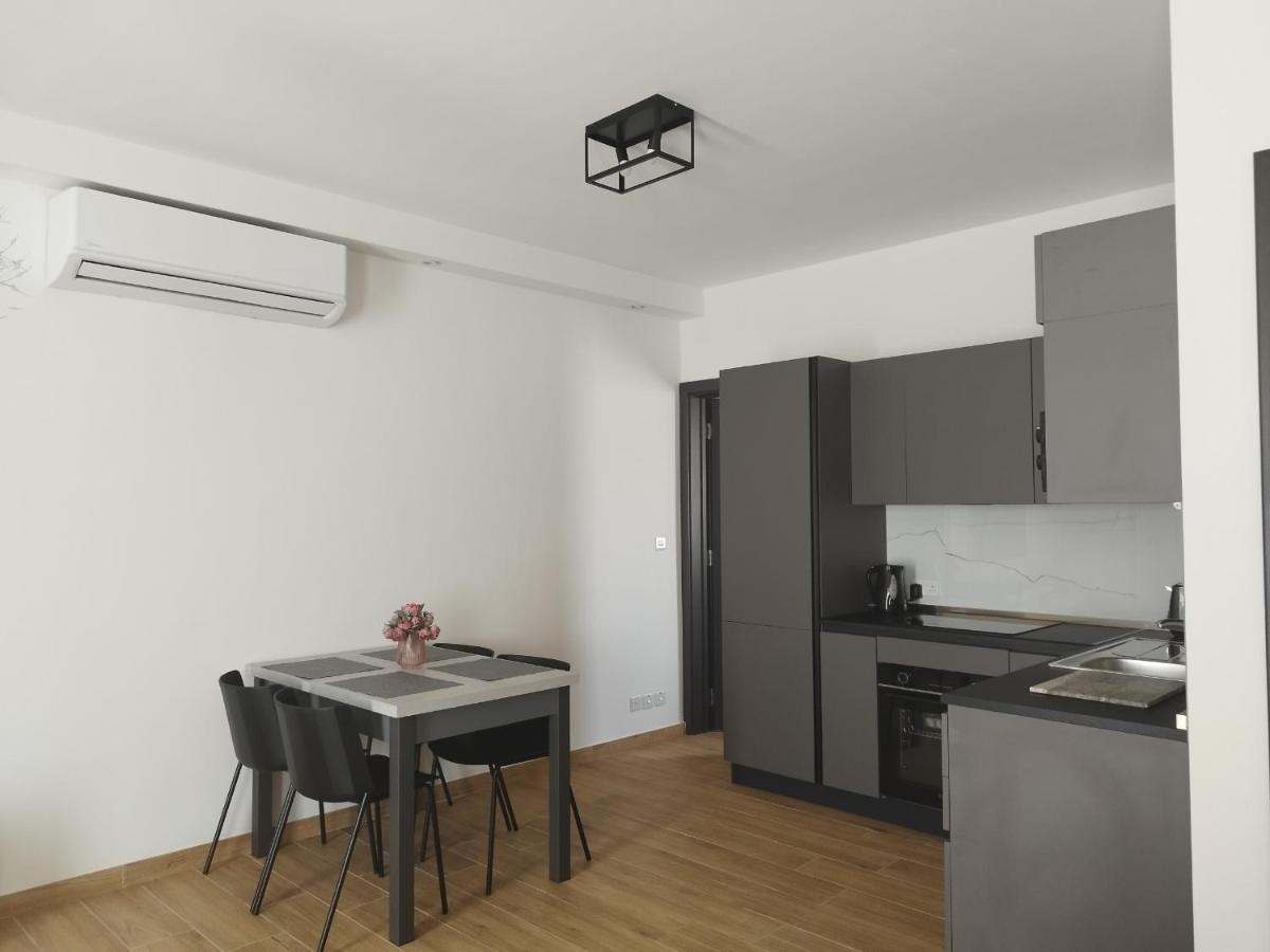 Coral Reef Apartments 세인트폴스베이 외부 사진